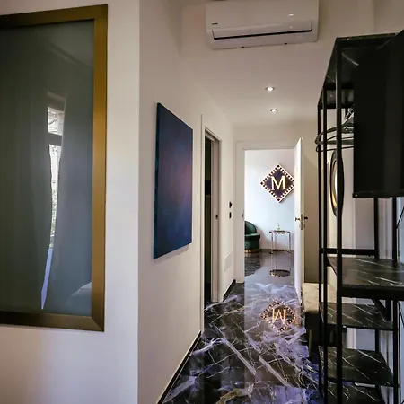 Bed and Breakfast Marmur Luxury Λέτσε